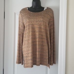 Gorgeous warm colors pattern top with bell sleeves